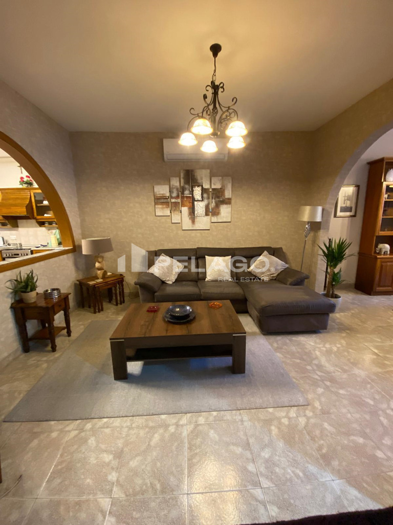 Solitary Maisonette in Ibragg
