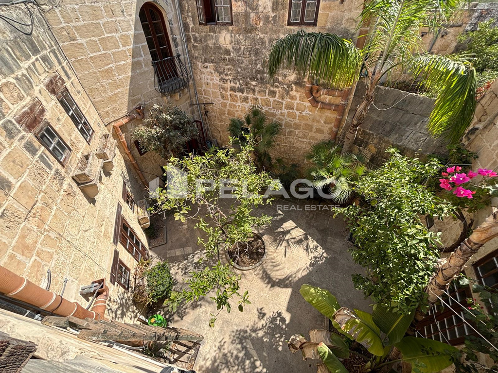 House OF Character in Birkirkara - Image 1