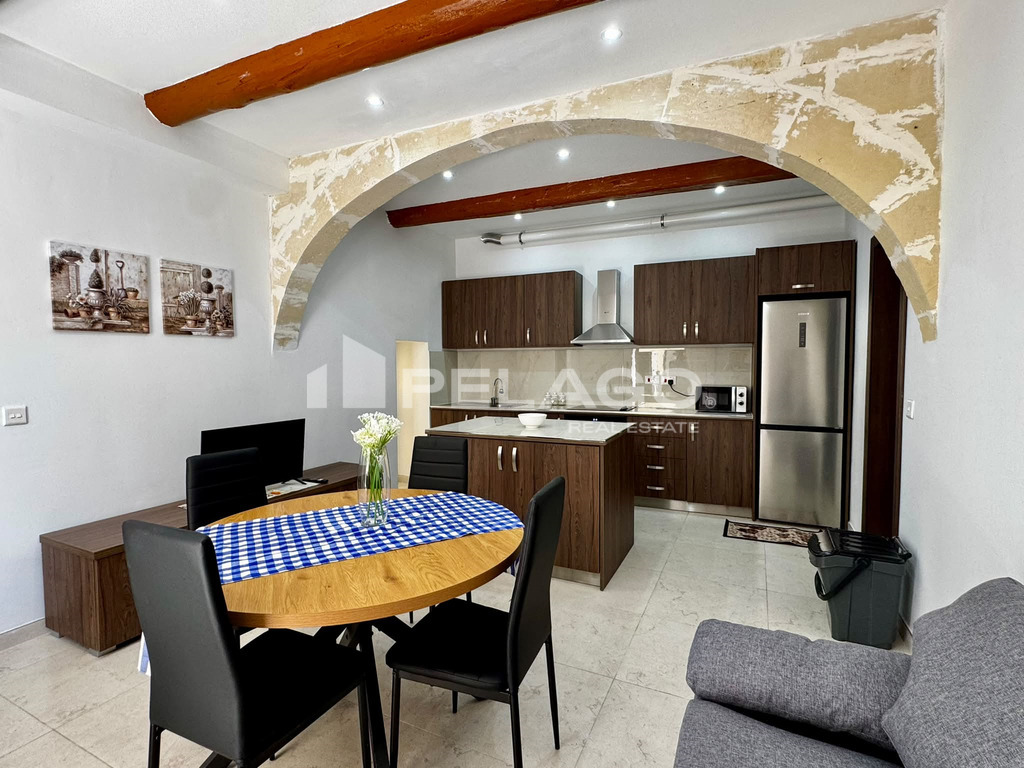 Solitary Maisonette in St Pauls Bay - Image 1