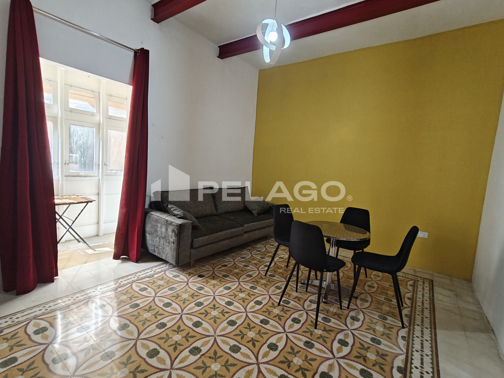 Town House in Cospicua