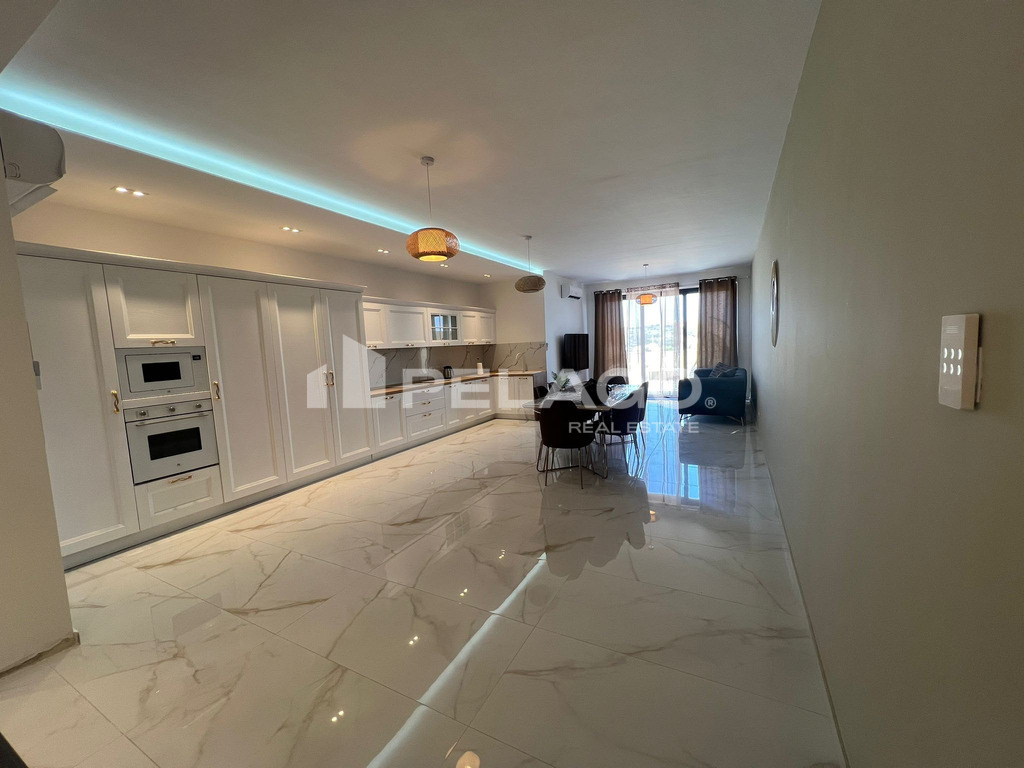 Penthouse in Ghajnsielem