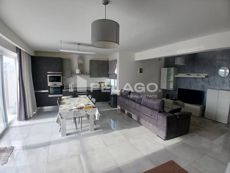 Penthouse in Lija