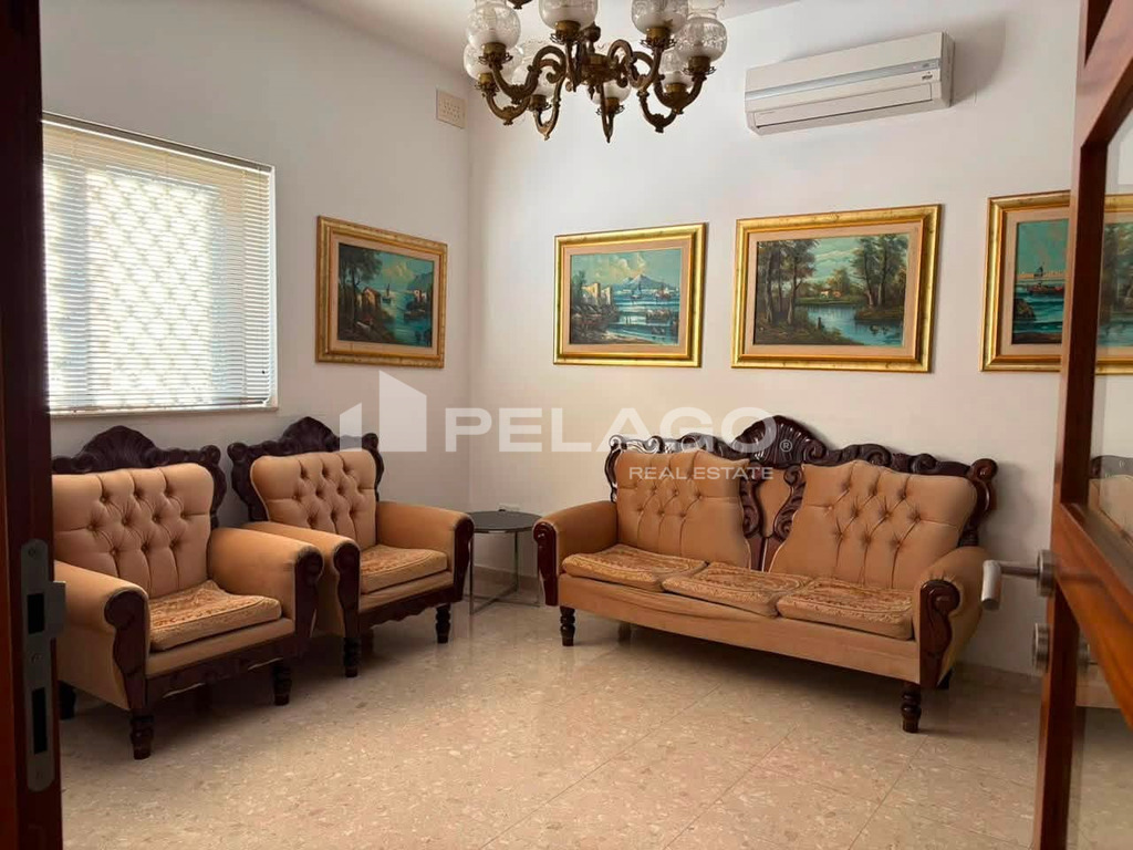 Solitary Maisonette in Swatar