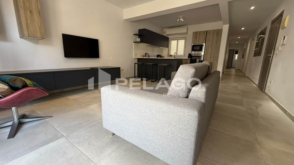 Apartment in Swieqi - Image 1