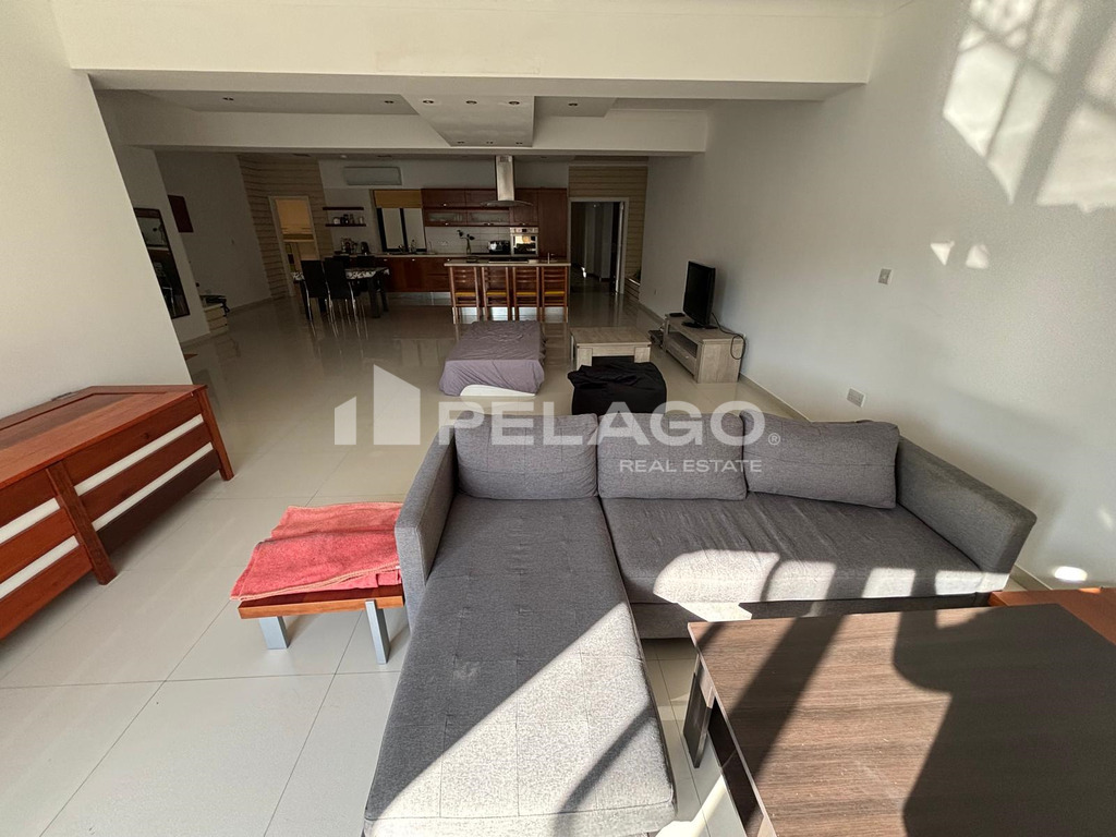 Apartment in Msida - Image 1
