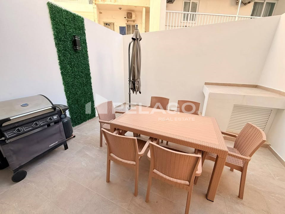 Apartment in St Pauls Bay - Image 1